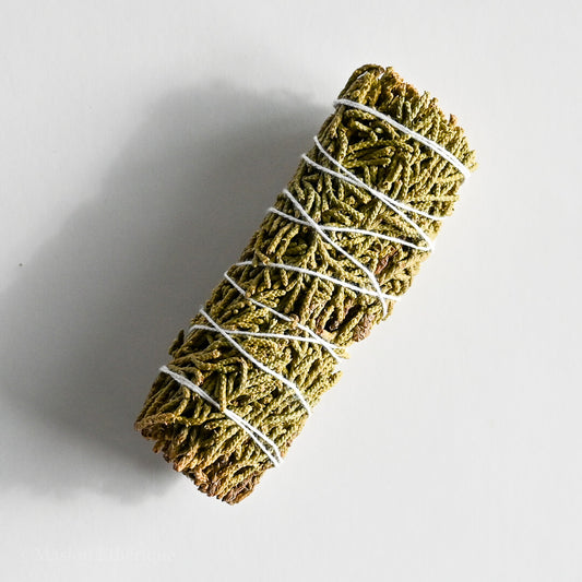 Juniper (Juniperus communis) Smudge Stick Guide